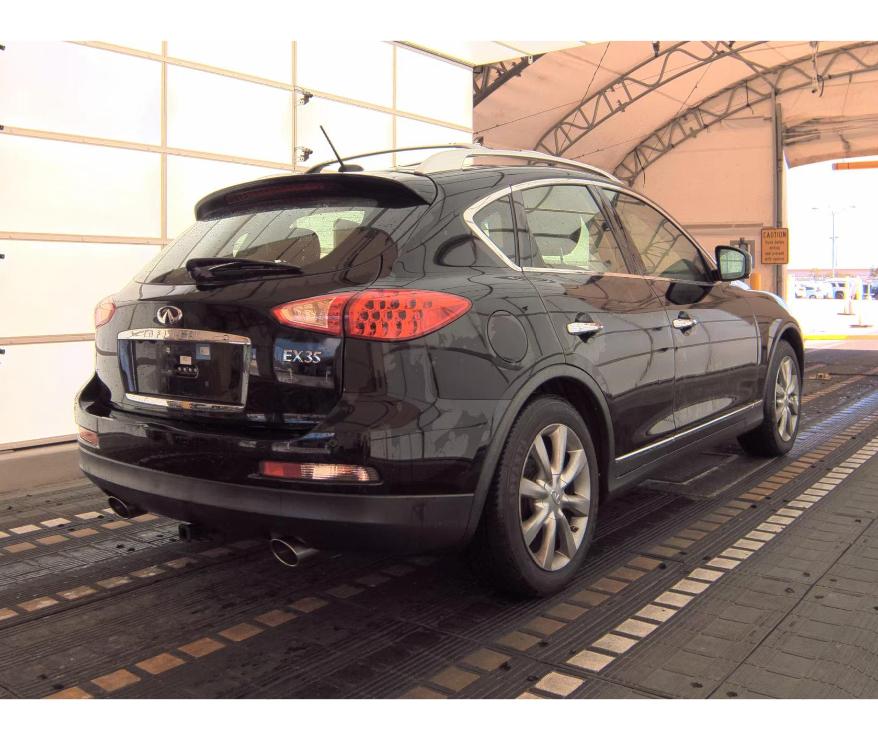 Infiniti EX35  2011