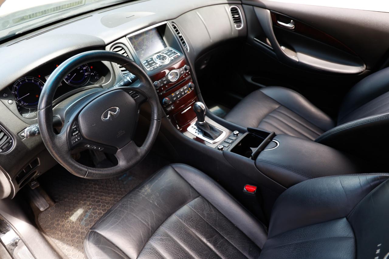 Infiniti EX35  2011
