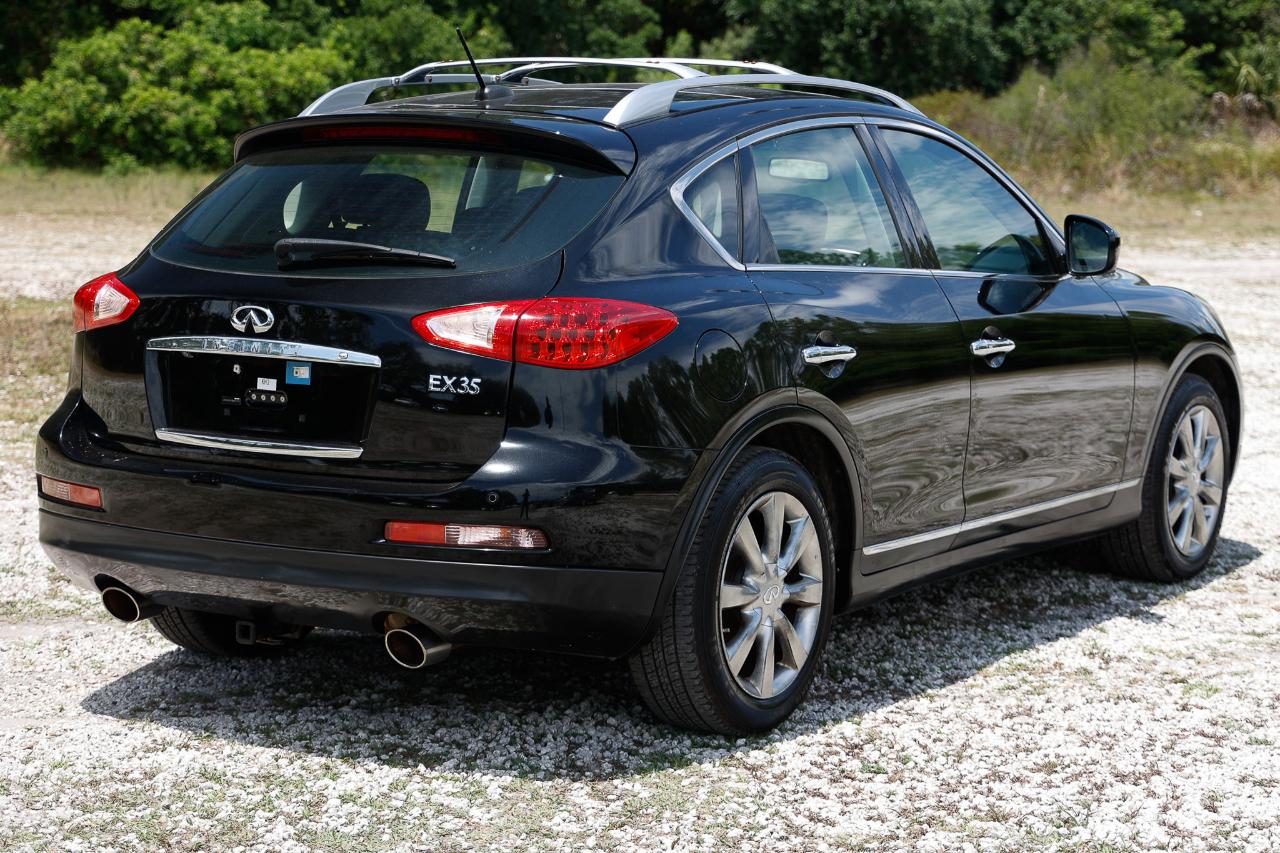 Infiniti EX35  2011