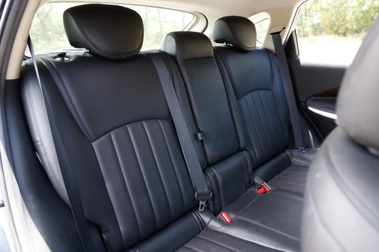 Infiniti EX35  2011