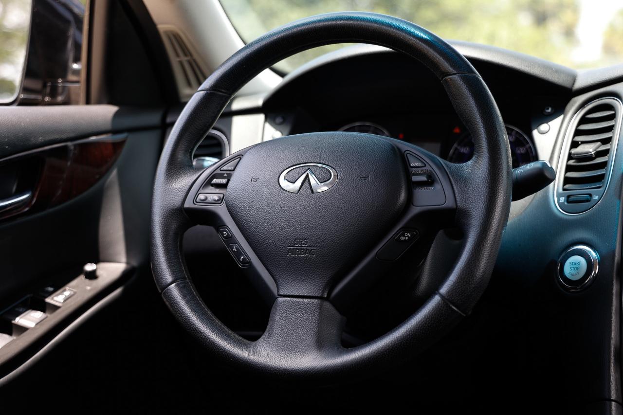 Infiniti EX35  2011