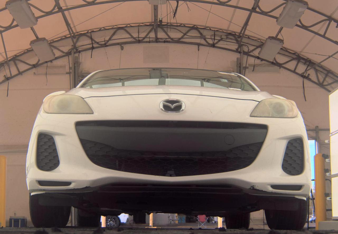 Mazda MAZDA3  2012