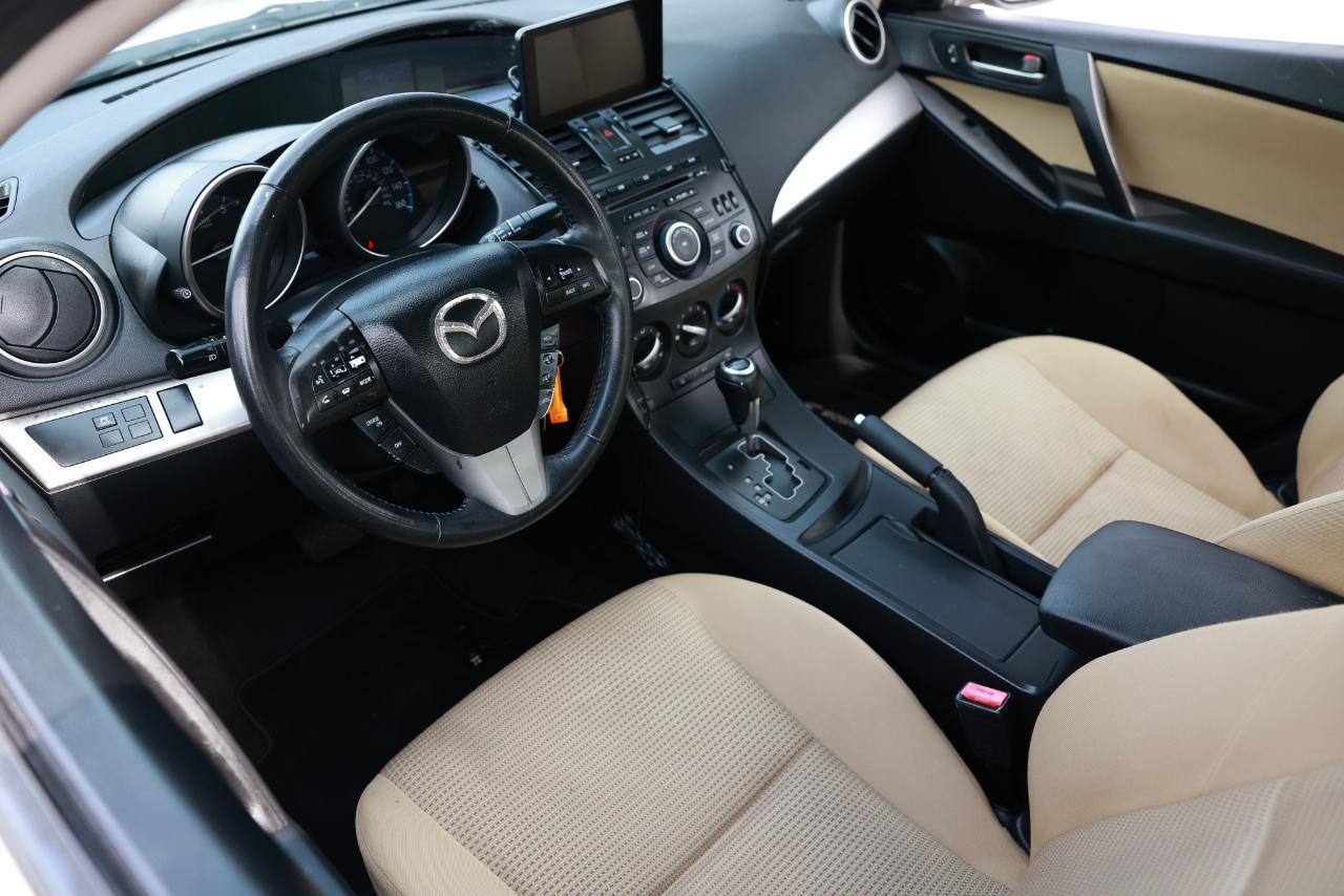 Mazda MAZDA3  2012