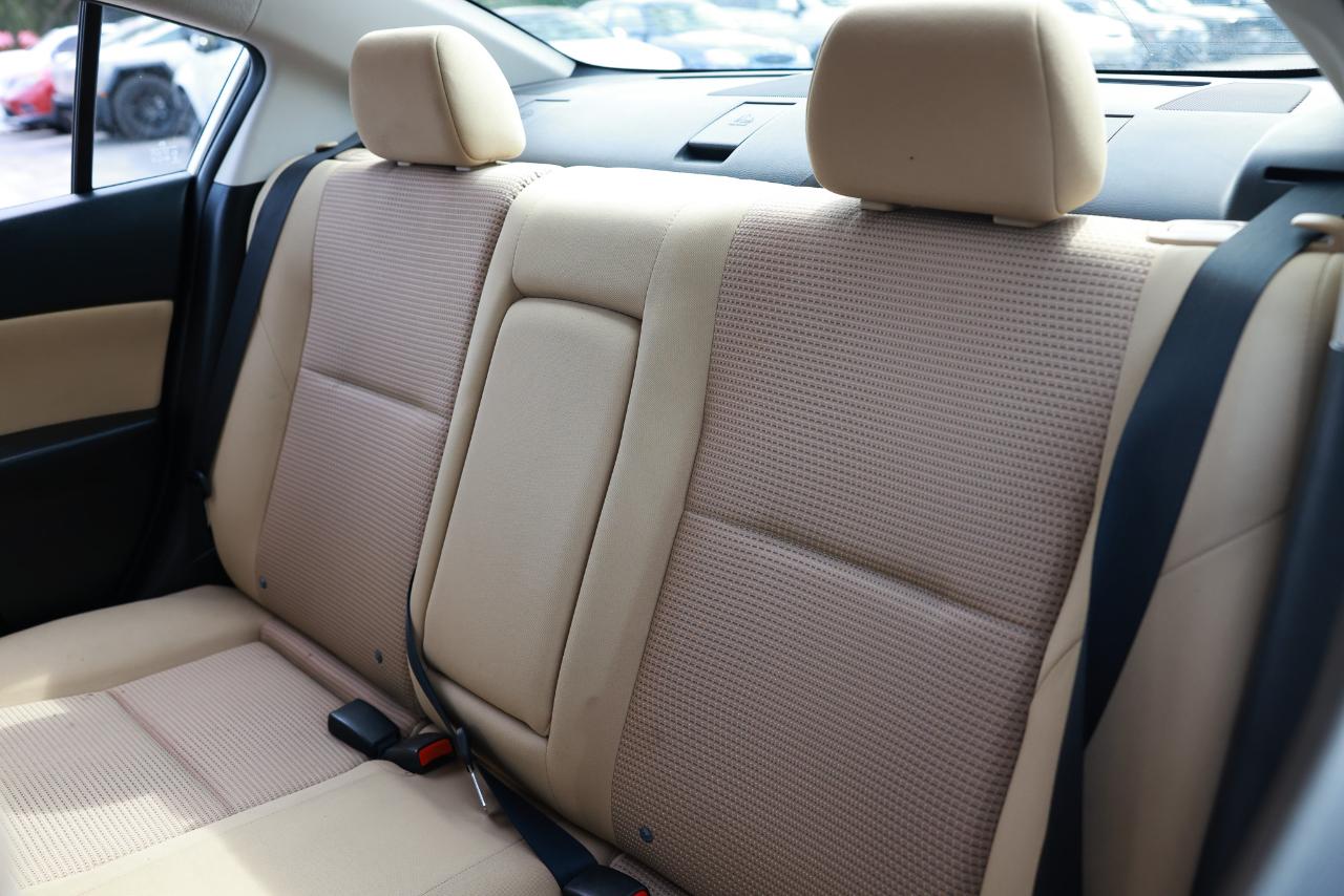 Mazda MAZDA3  2012