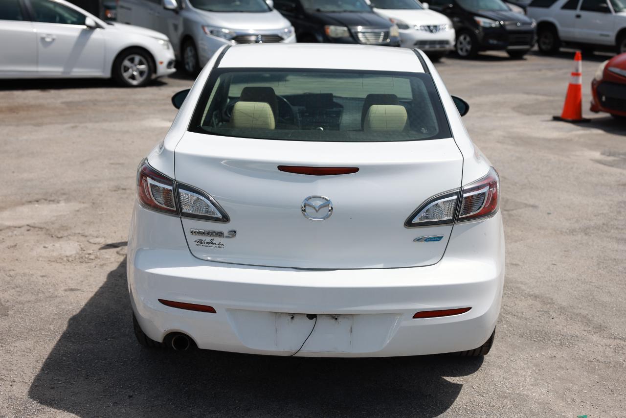 Mazda MAZDA3  2012