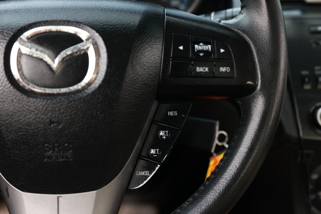 Mazda MAZDA3  2012
