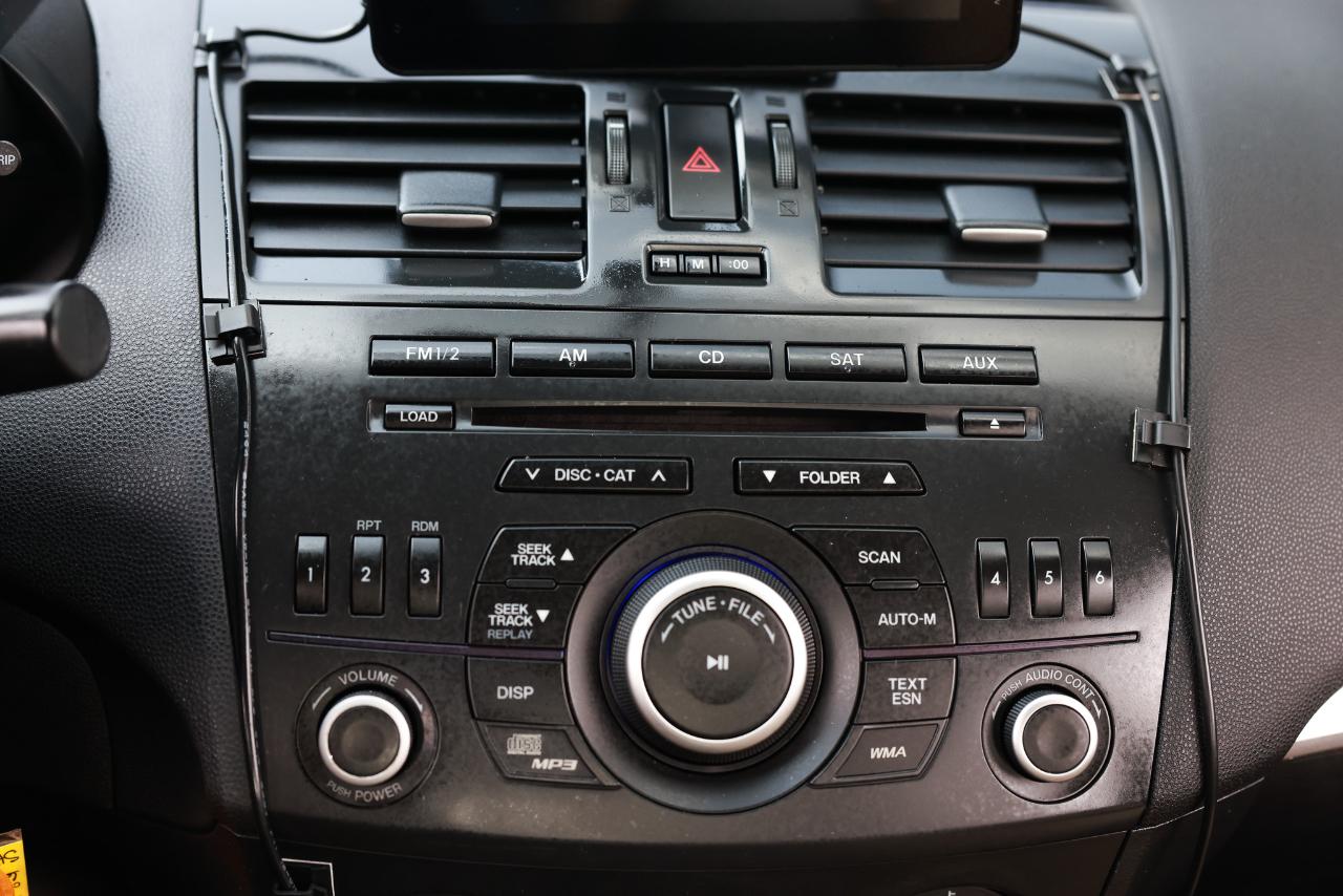 Mazda MAZDA3  2012