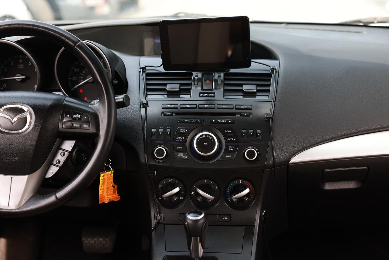Mazda MAZDA3  2012