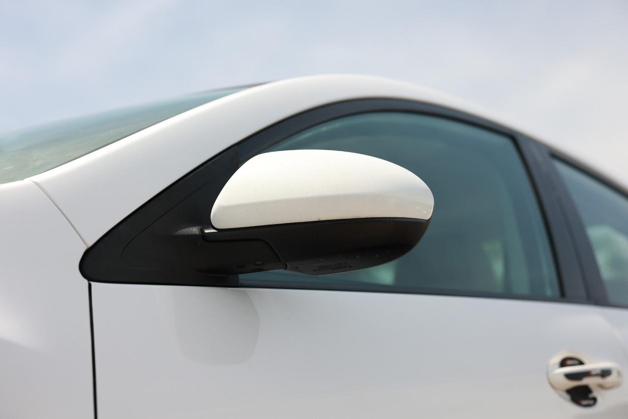 Mazda MAZDA3  2012