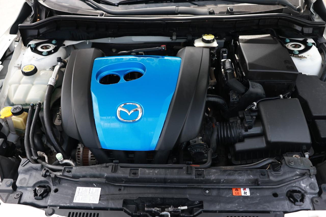Mazda MAZDA3  2012
