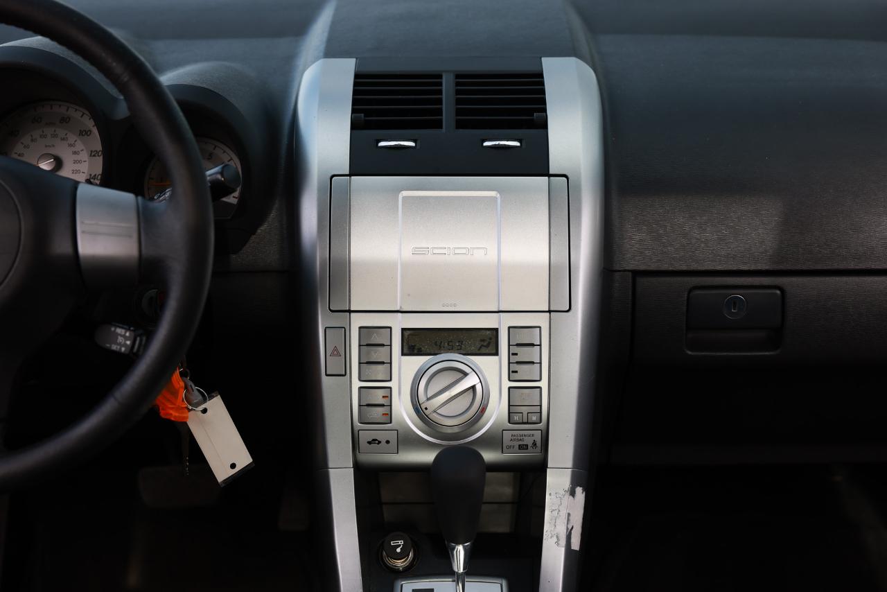 Scion tC  2007