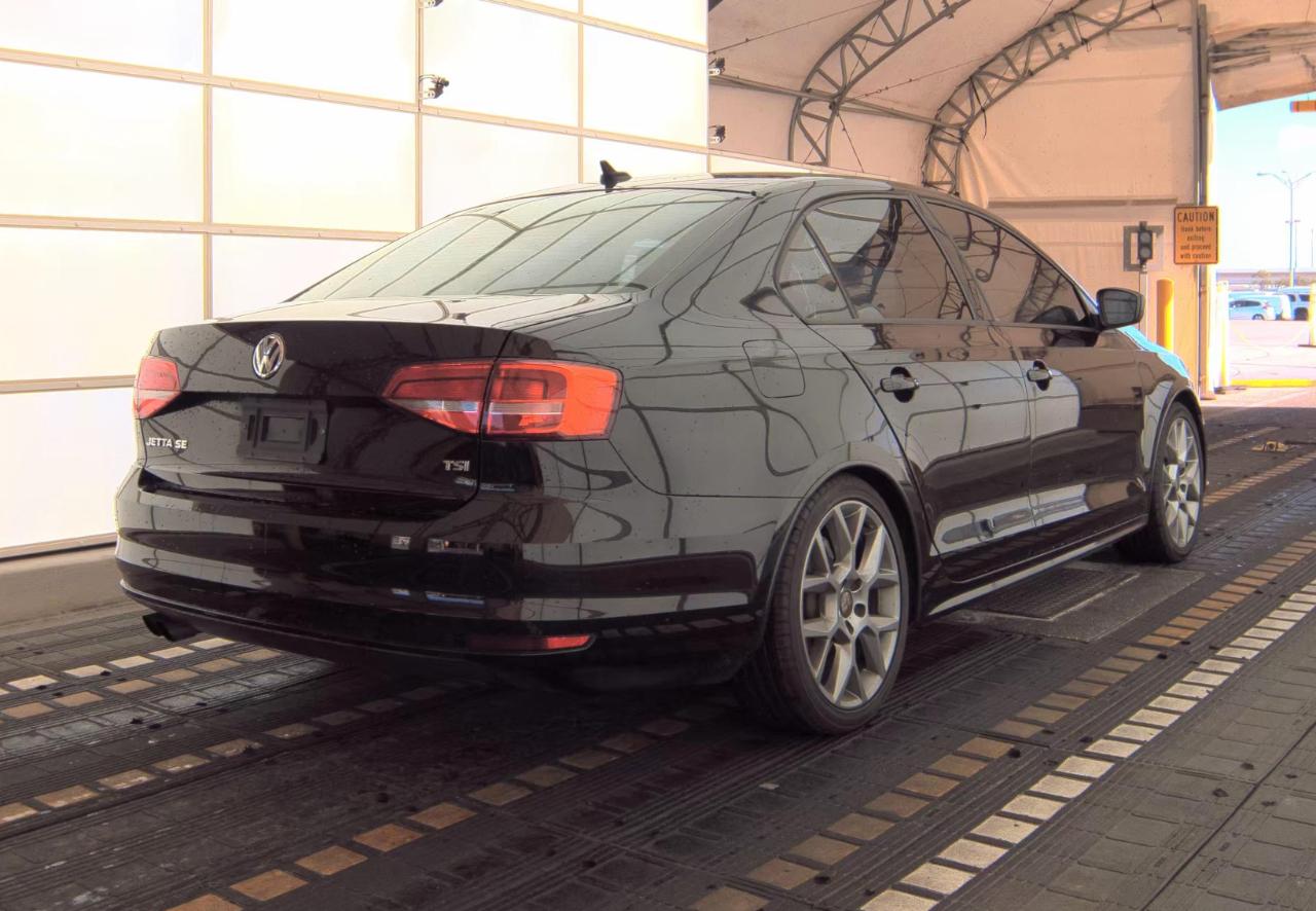 Volkswagen Jetta Sedan  2015