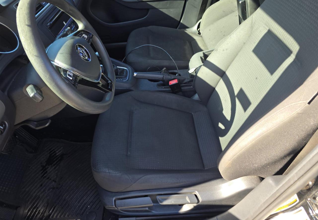 Volkswagen Jetta Sedan  2015