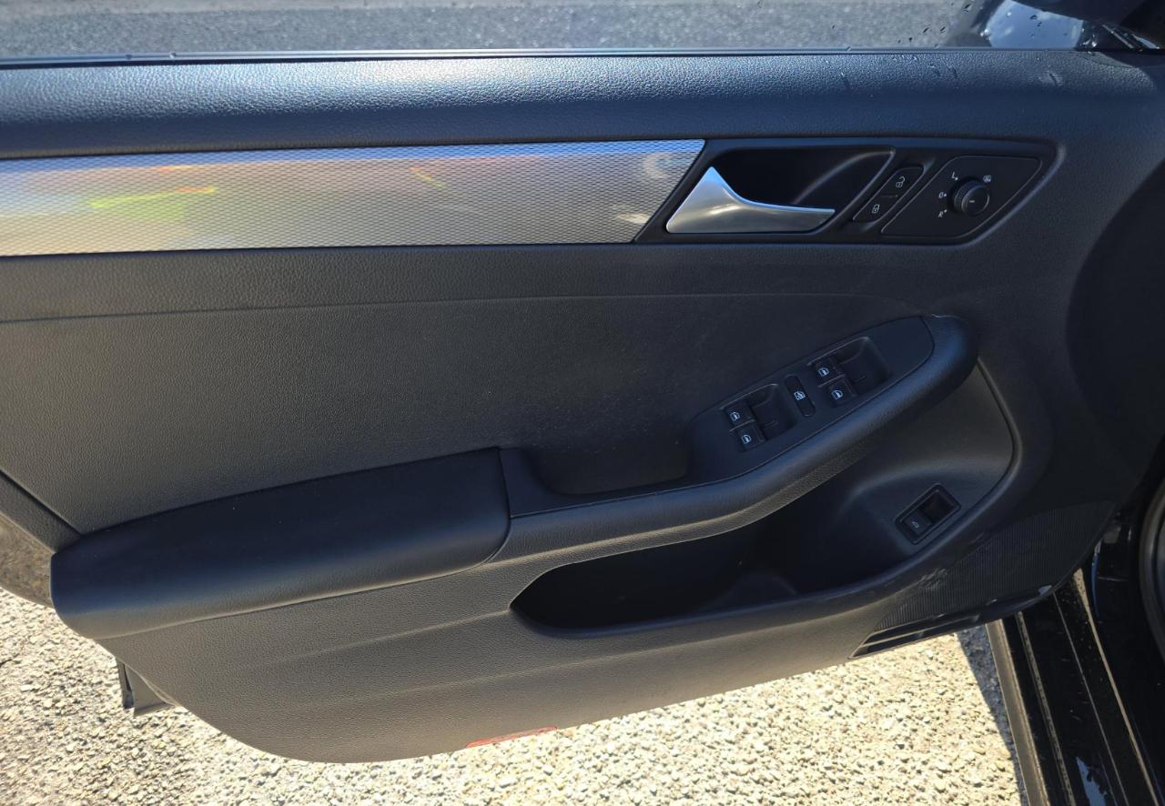 Volkswagen Jetta Sedan  2015