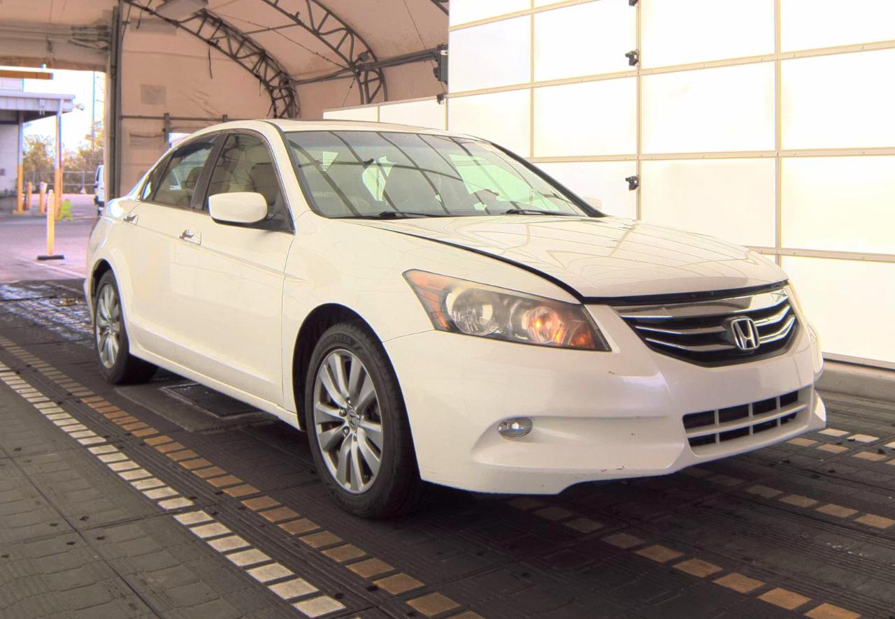 Honda Accord Sdn  2011