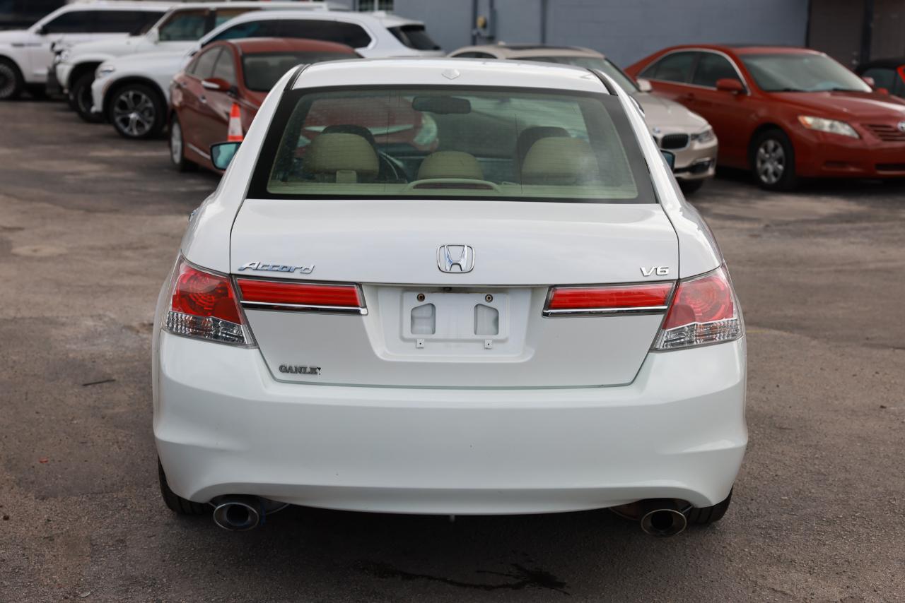 Honda Accord Sdn  2011