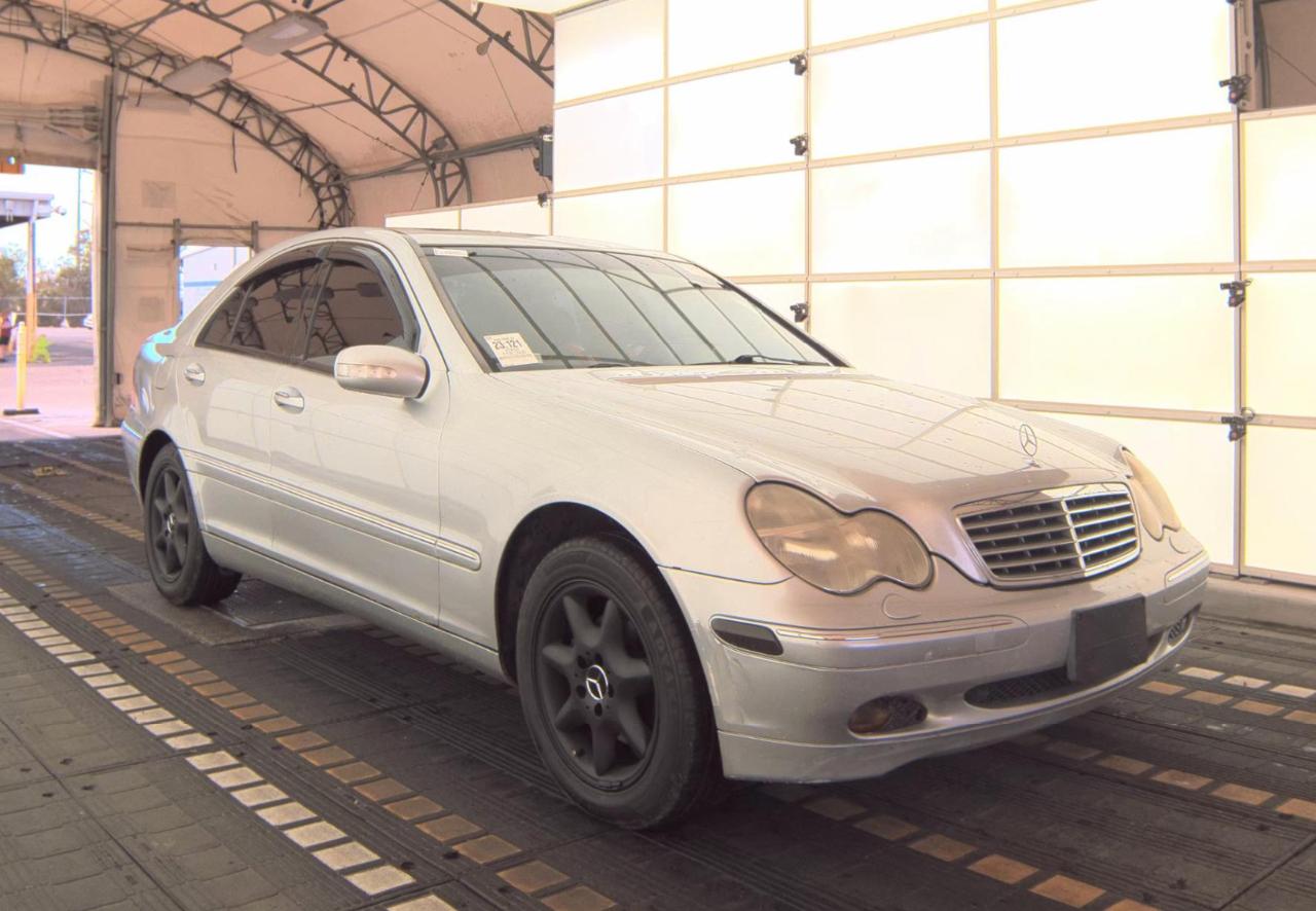 Mercedes-Benz C-Class  2002