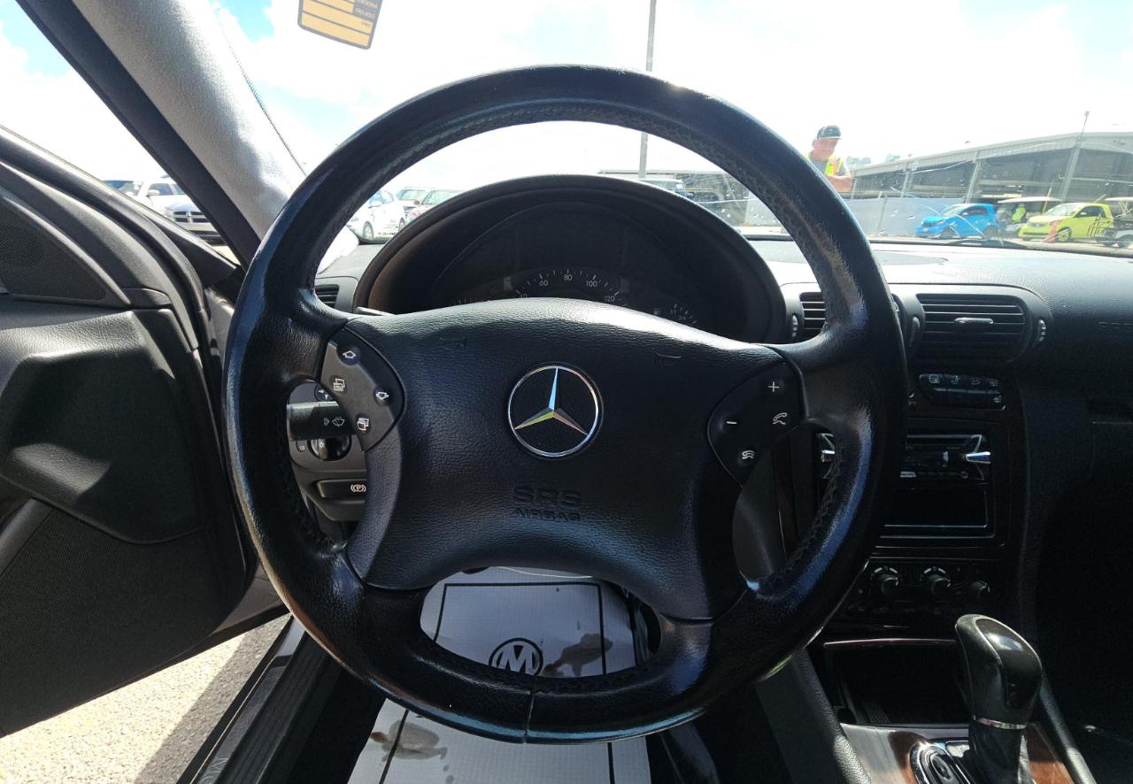 Mercedes-Benz C-Class  2002