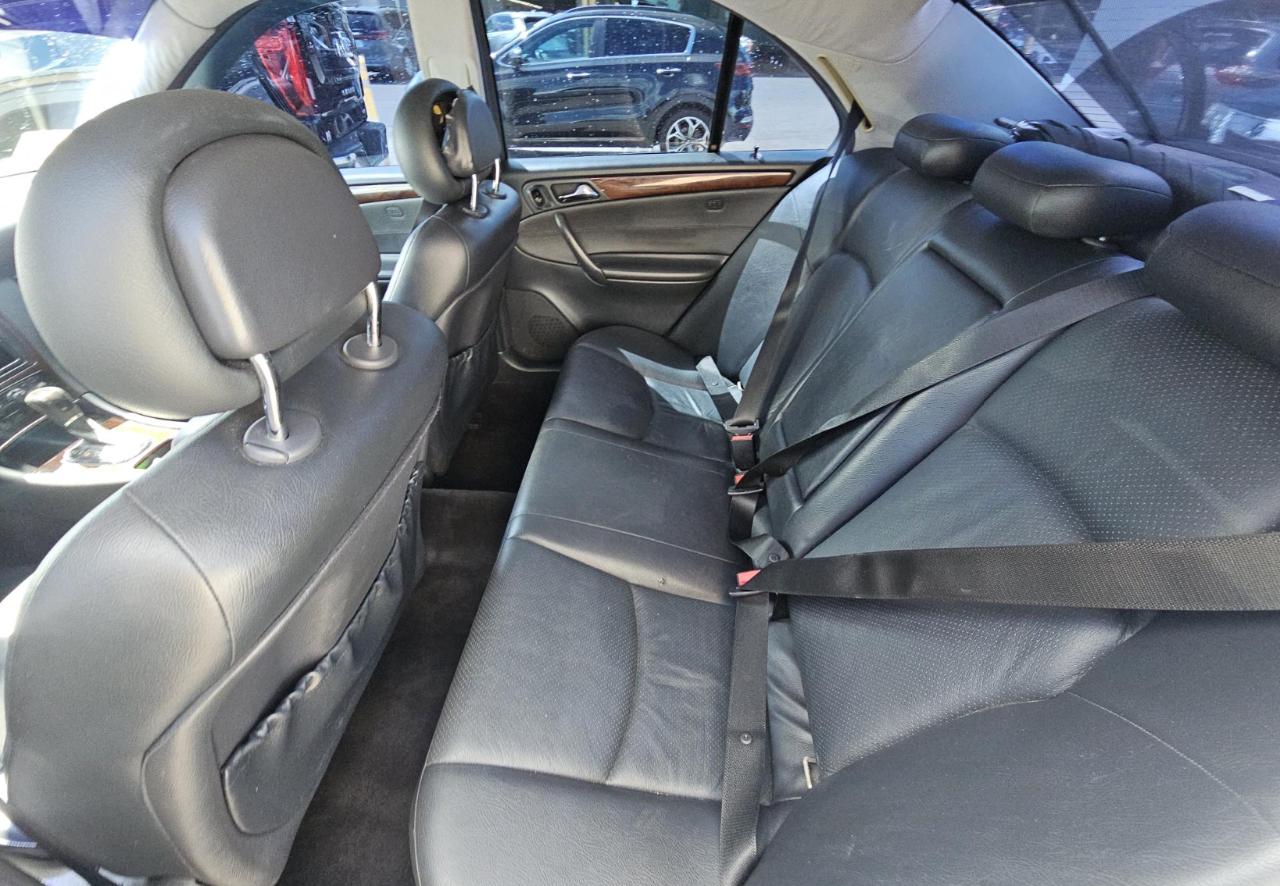 Mercedes-Benz C-Class  2002