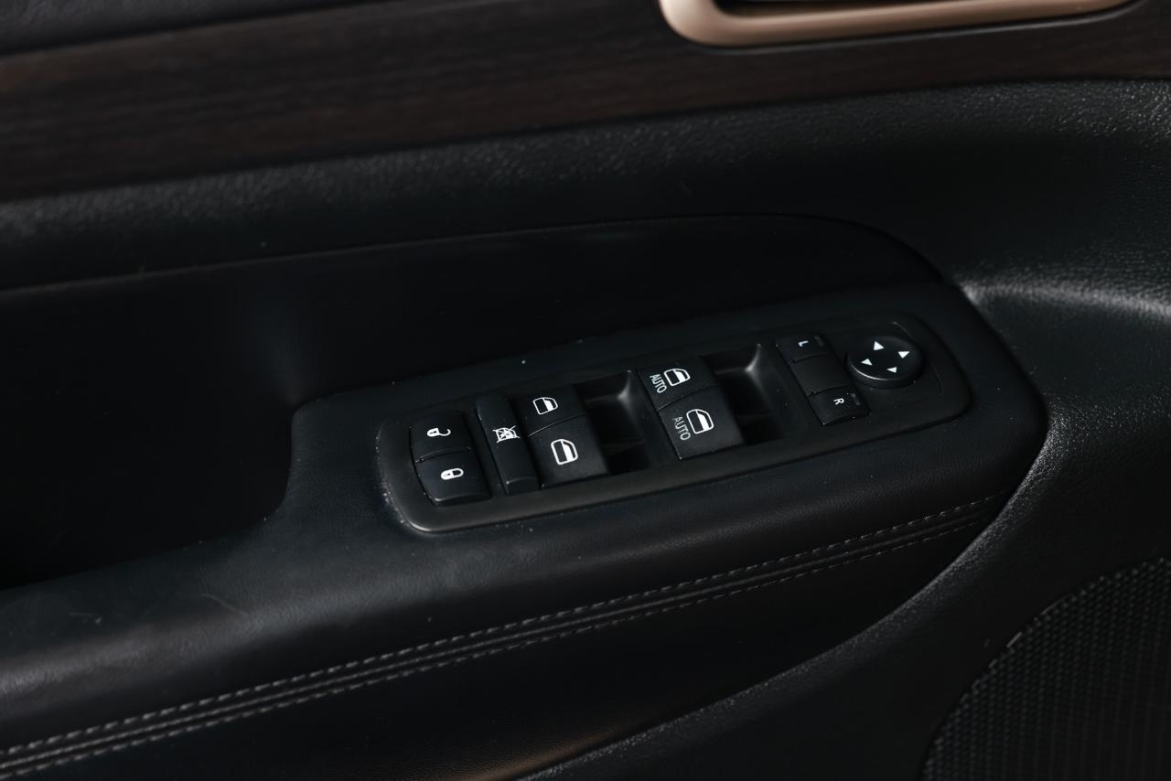 Jeep Grand Cherokee  2014