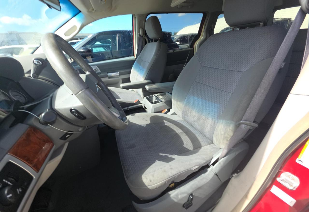 Chrysler Town & Country  2008