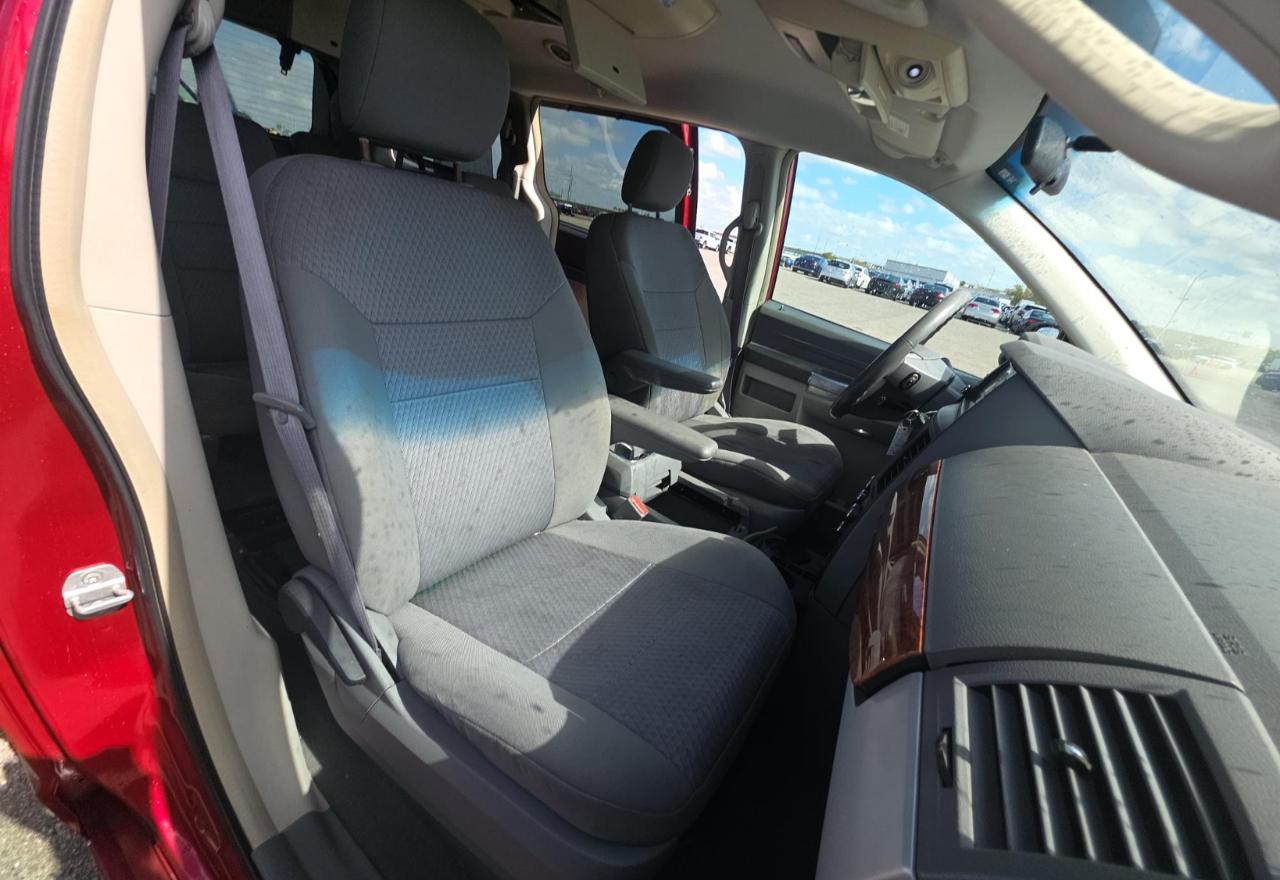 Chrysler Town & Country  2008