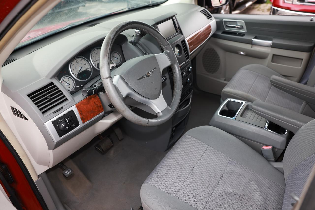 Chrysler Town & Country  2008