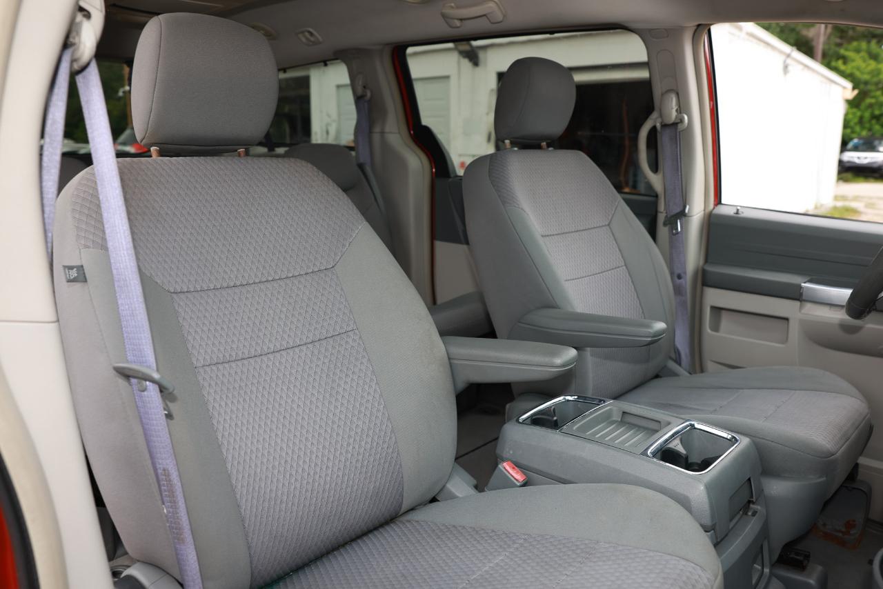 Chrysler Town & Country  2008