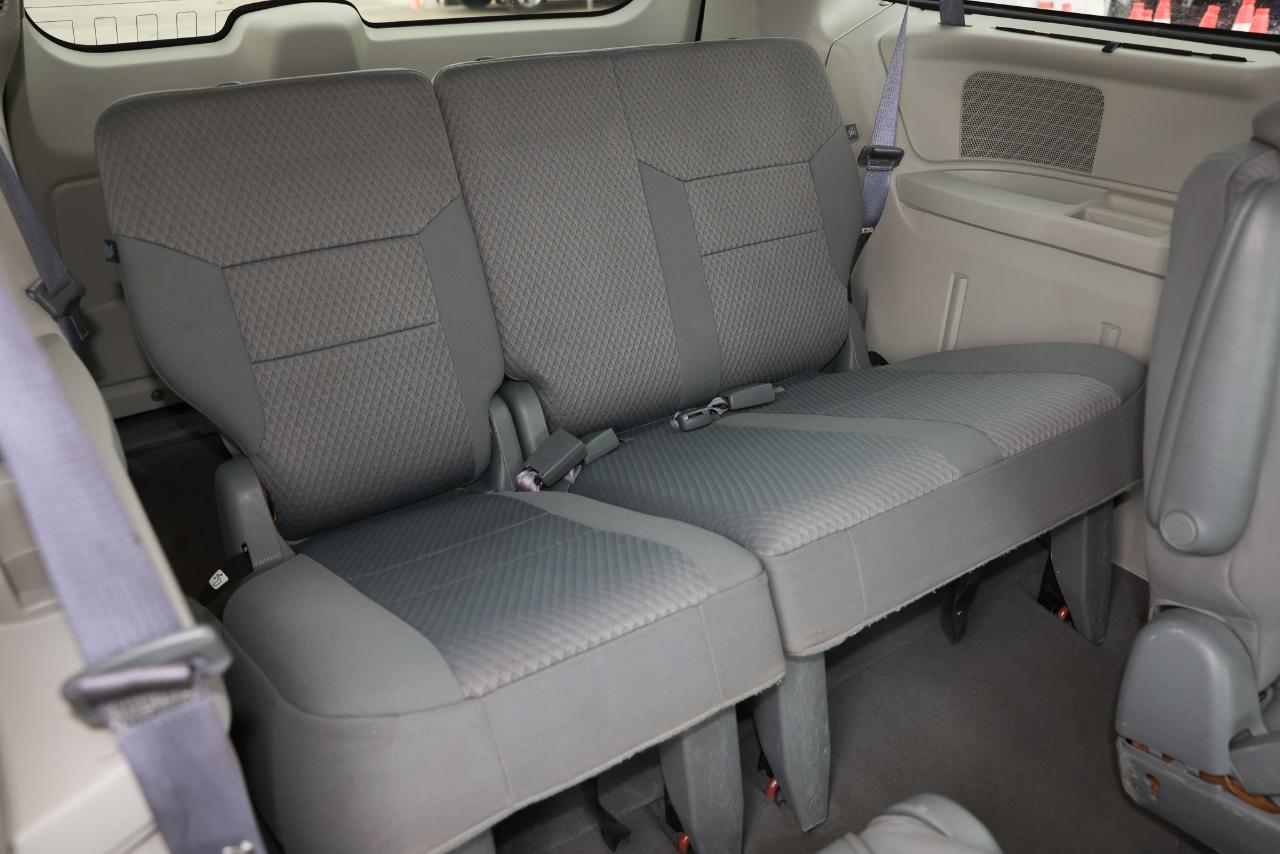 Chrysler Town & Country  2008