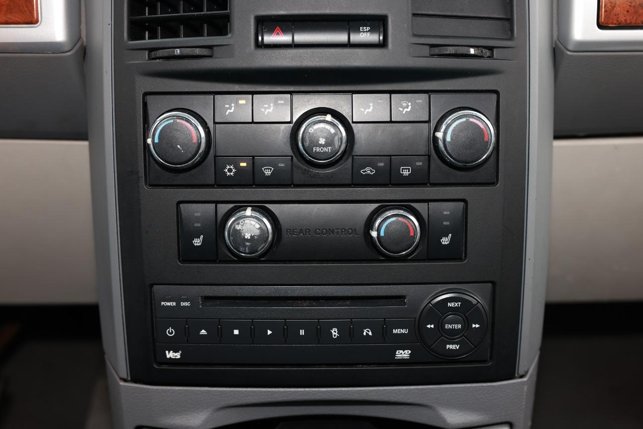 Chrysler Town & Country  2008