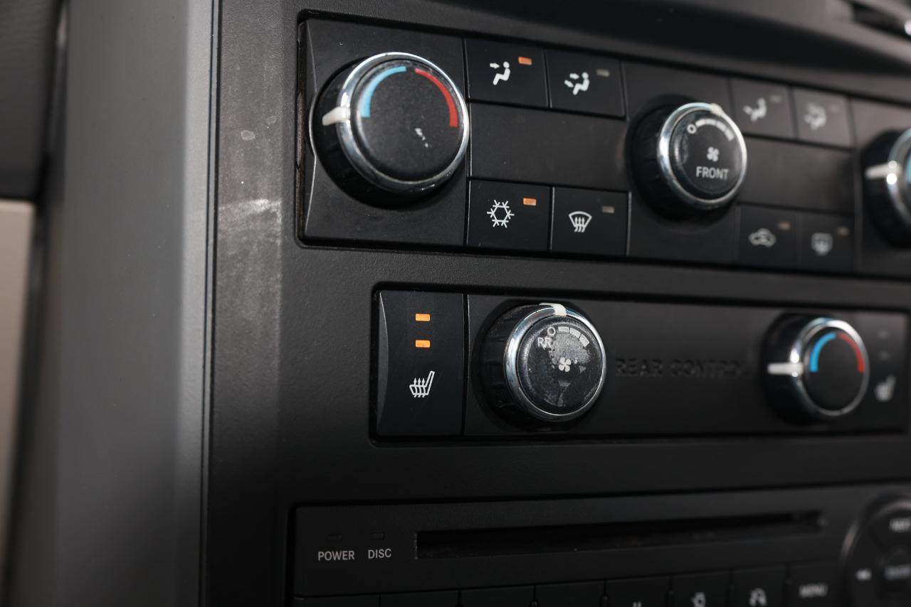 Chrysler Town & Country  2008