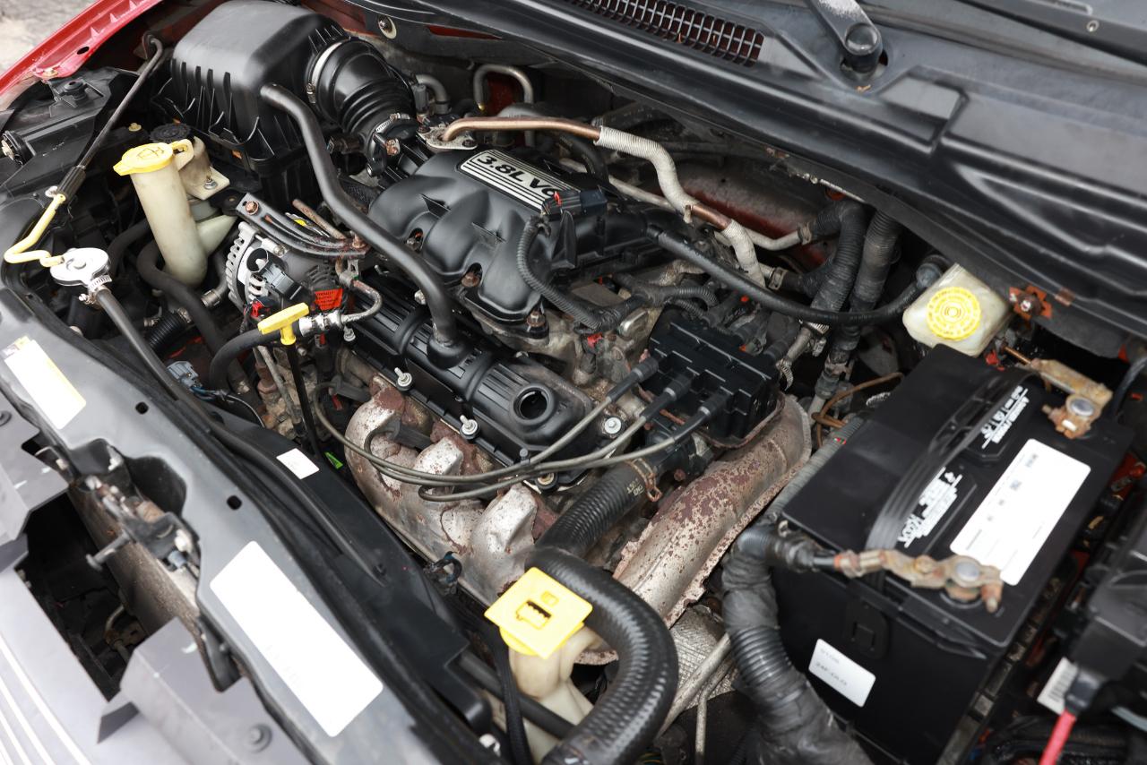 Chrysler Town & Country  2008