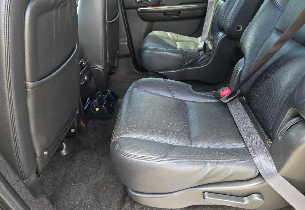 Cadillac Escalade ESV  2012