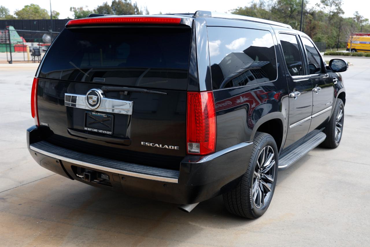Cadillac Escalade ESV  2012