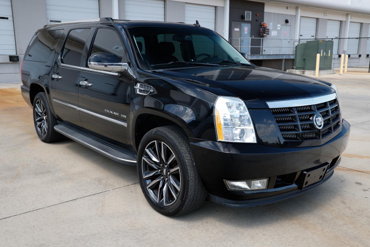 Cadillac Escalade ESV  2012