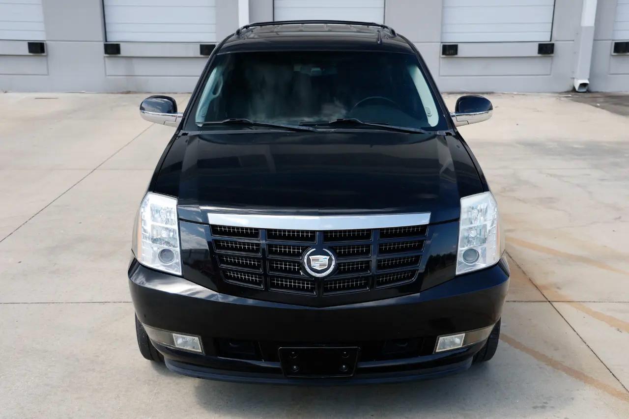Cadillac Escalade ESV  2012