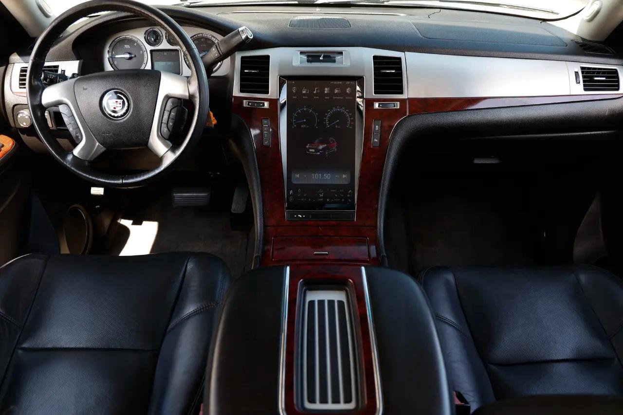 Cadillac Escalade ESV  2012