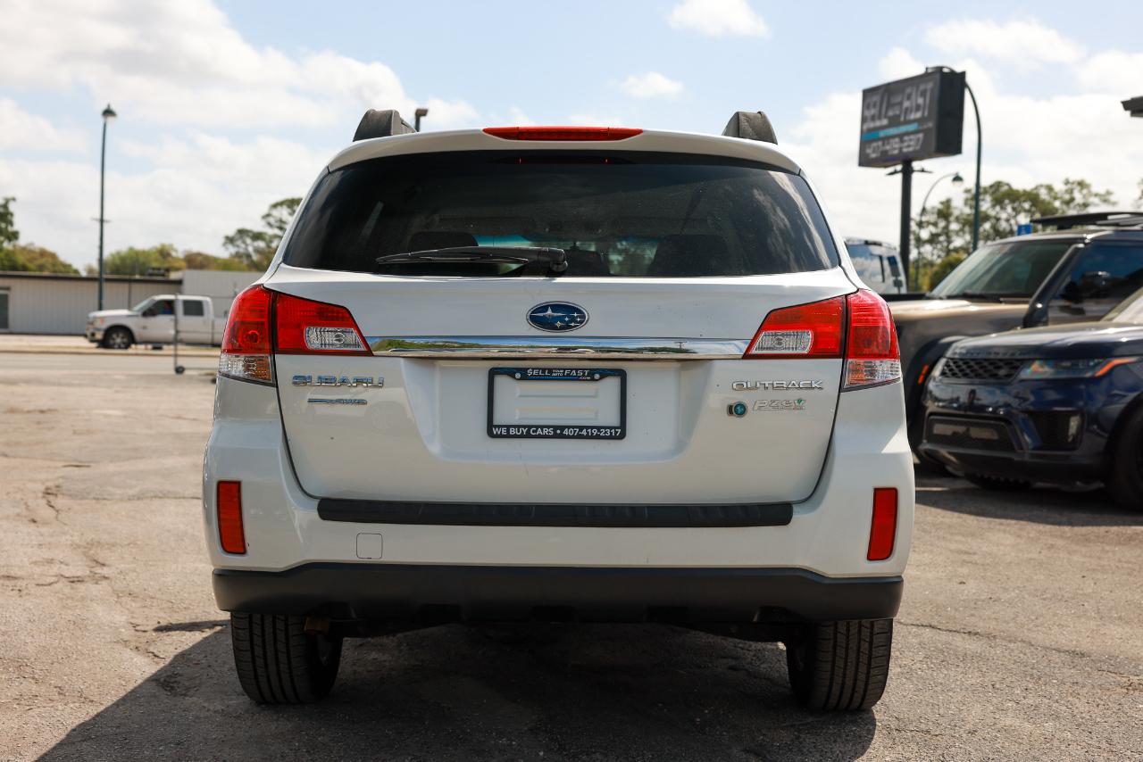 Subaru Outback  2011