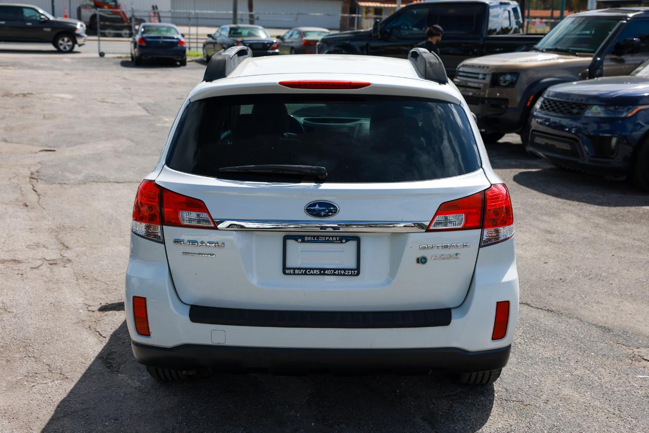 Subaru Outback  2011