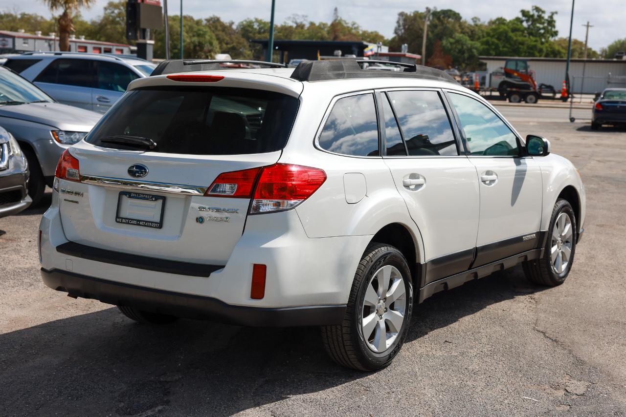Subaru Outback  2011