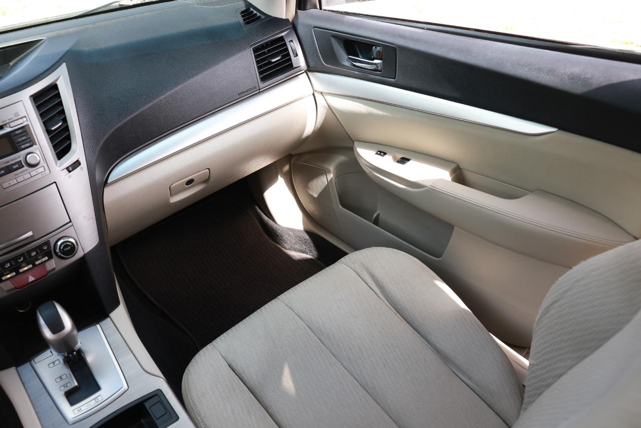 Subaru Outback  2011