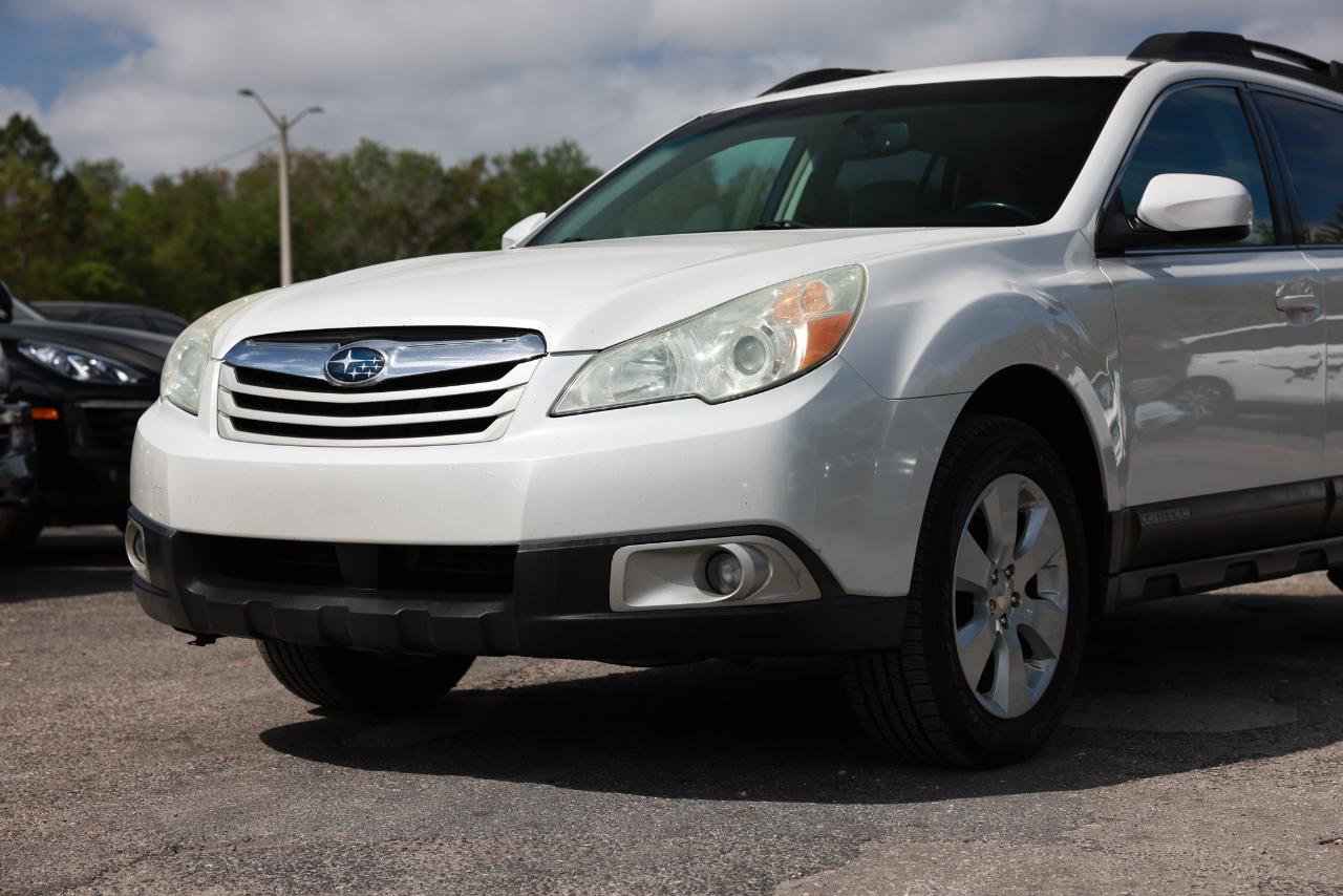 Subaru Outback  2011