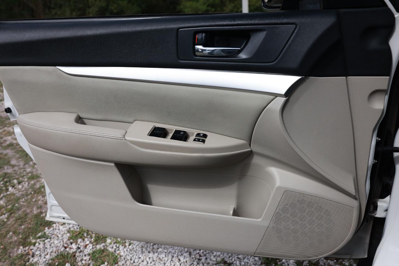 Subaru Outback  2011