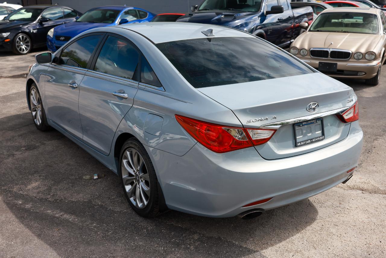 Hyundai Sonata  2012