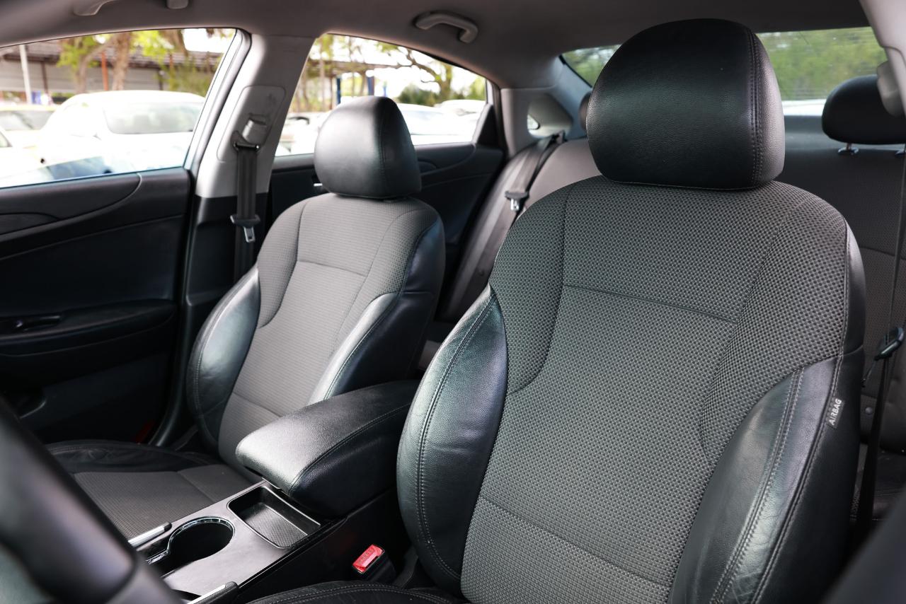 Hyundai Sonata  2012