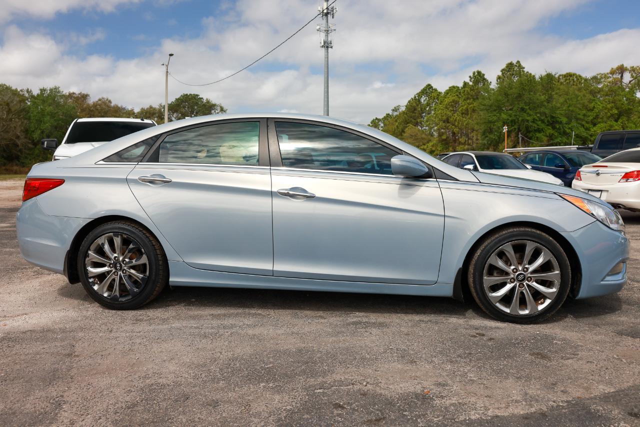 Hyundai Sonata  2012