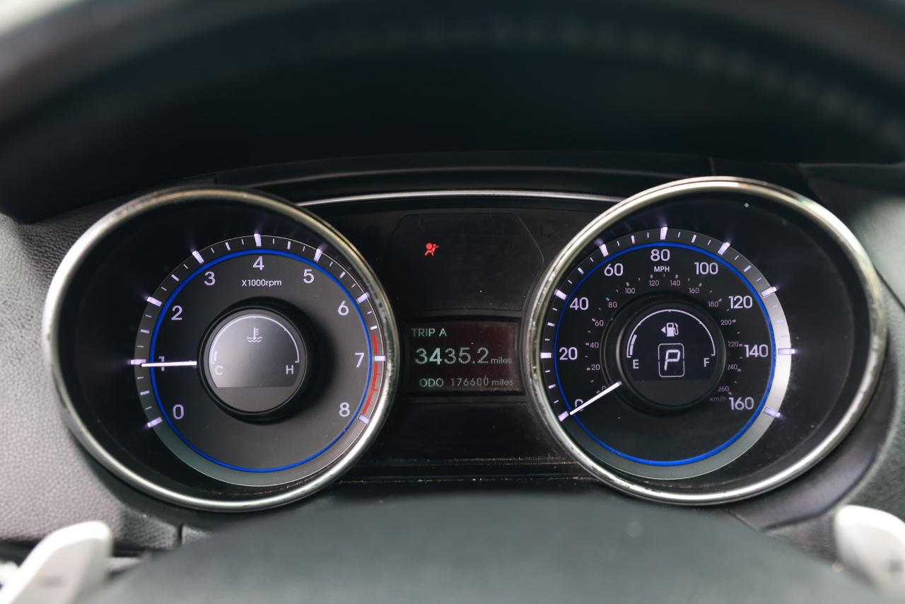 Hyundai Sonata  2012