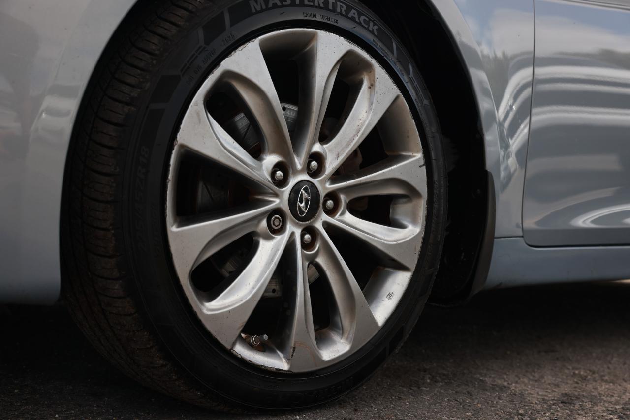 Hyundai Sonata  2012