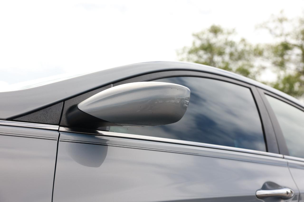 Hyundai Sonata  2012