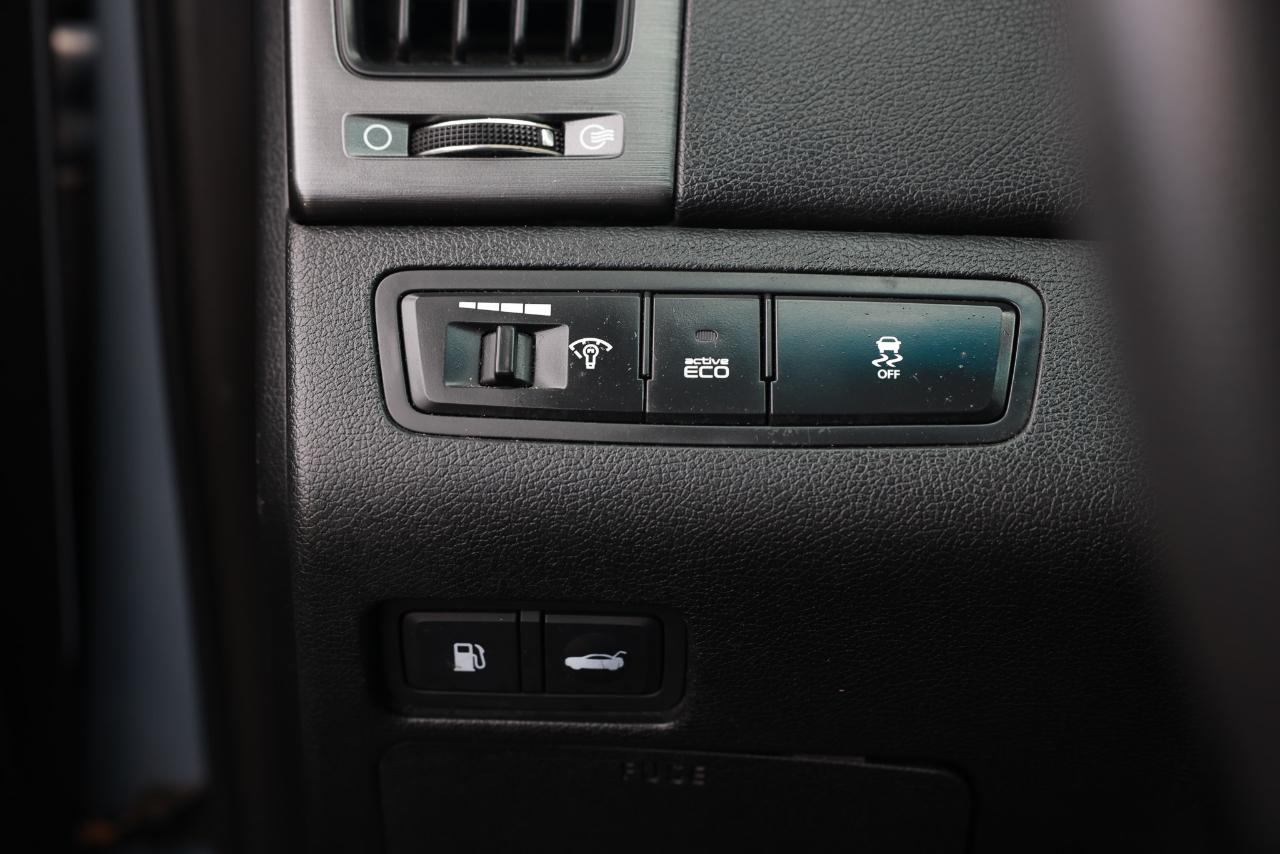 Hyundai Sonata  2012